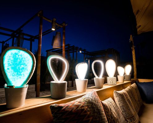 Scenografia luminosa lido Bambù