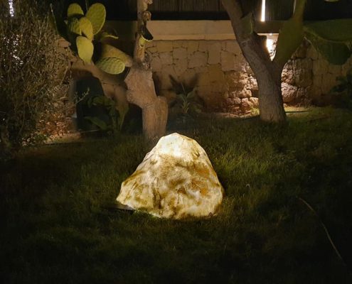 lampade - rocce luminose e fichi d'india