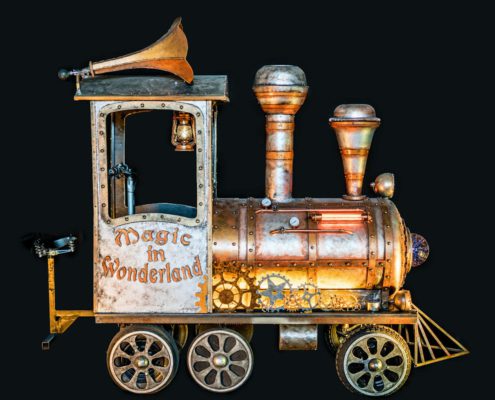 Trenino elettrico steampunk