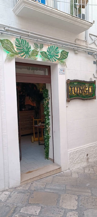 insegna jungle bar