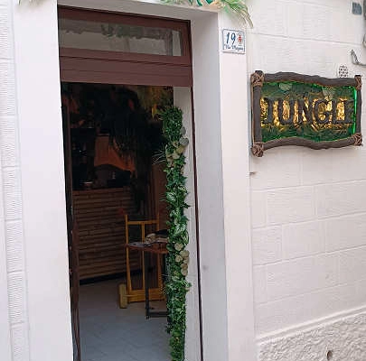 insegna jungle bar