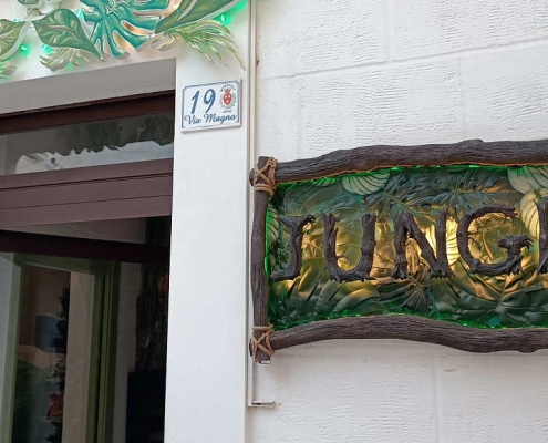 insegna jungle bar