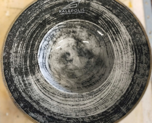 incisione laser piatti in ceramica