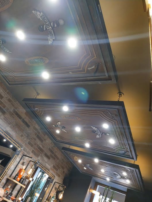Taglio corto arredamento personalizzato ed illuminazione