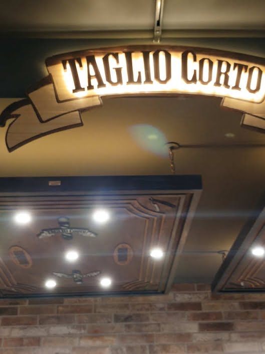 Taglio corto arredamento personalizzato ed illuminazione