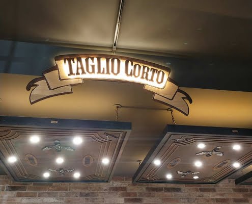 Taglio corto arredamento personalizzato ed illuminazione