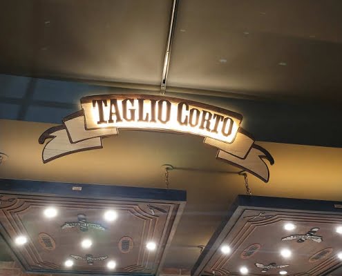 Taglio corto arredamento personalizzato ed illuminazione