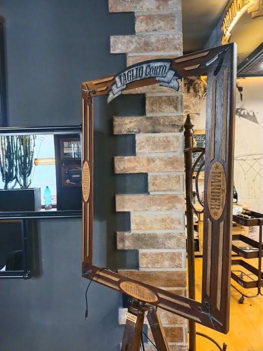 Taglio corto arredamento personalizzato ed illuminazione