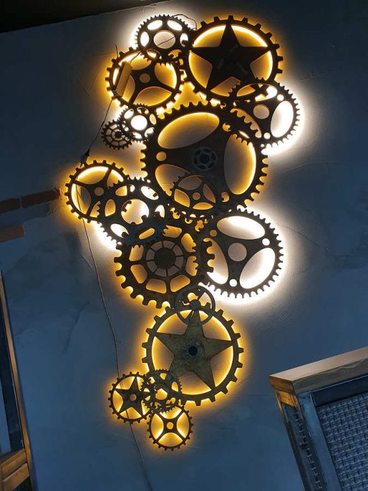 Scenografia steampunk loft76 pub ristorante a Castellana Grotte