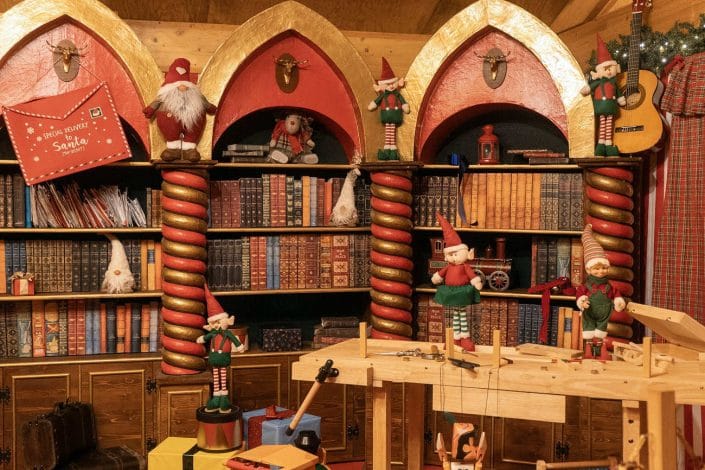 Borgo di natale - conversano 2024 - casetta di babbo natale