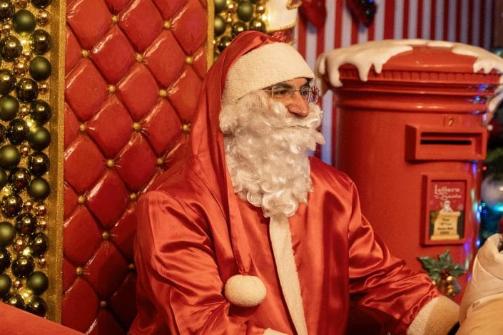 Borgo di natale - conversano 2024 - casetta di babbo natale