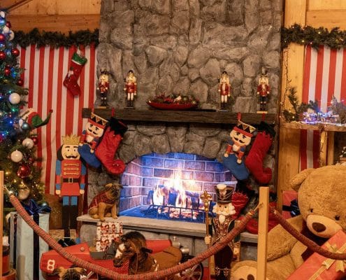 Borgo di natale - conversano 2024 - casetta di babbo natale