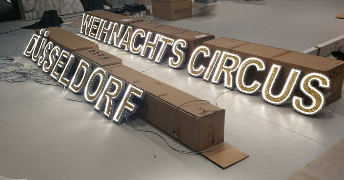 Insegna luminosa Weihnachtscircus